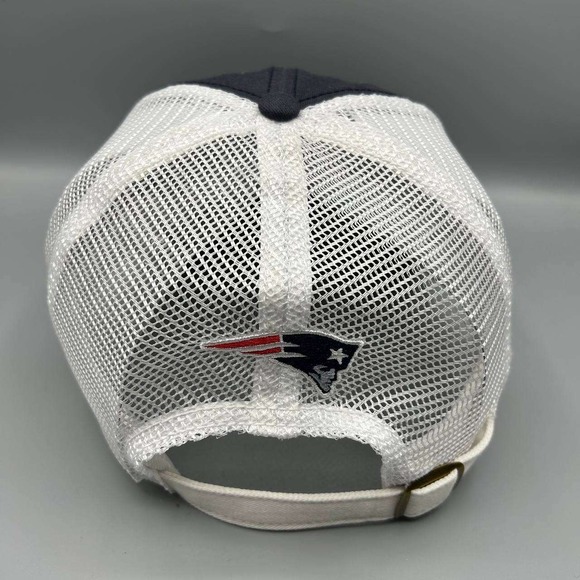 New England Patriots Trucker Hat Men Black White NFL Fanatics Strap Back New - Picture 5 of 7